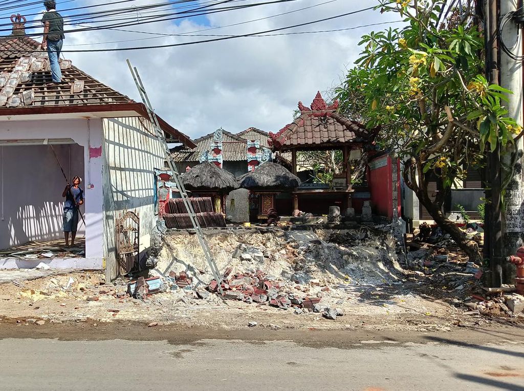 6 Pelinggih Hancur untuk Akses Jalan G20, Warga Nusa Dua Stres Berat